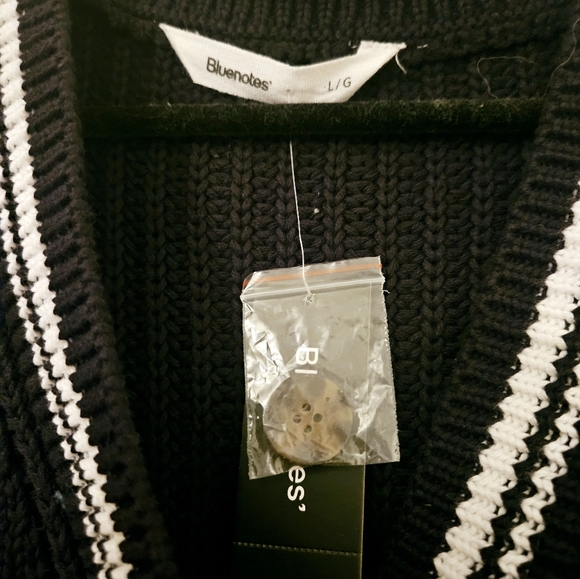 NWT Sweater Vest Bluenotes Large - Picture 2 of 4